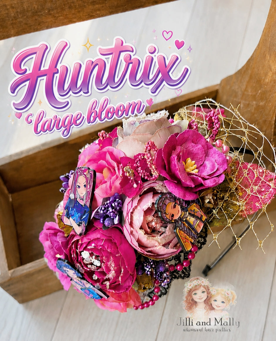 Huntrix Large Floral Bloom *pre-order 4 wk turnaround*